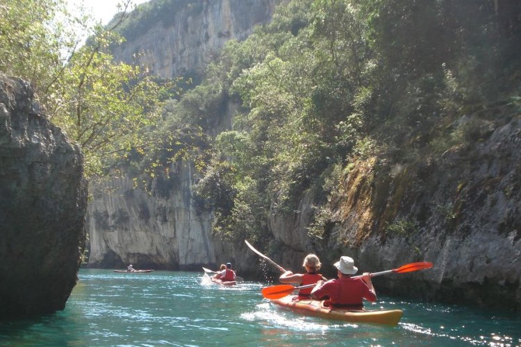 Aquattitude base nautique Canoë et Kayak