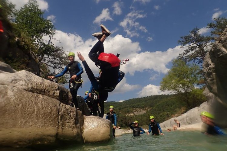 Saut dans le canyon du Jabron avec ROCKSIDERS