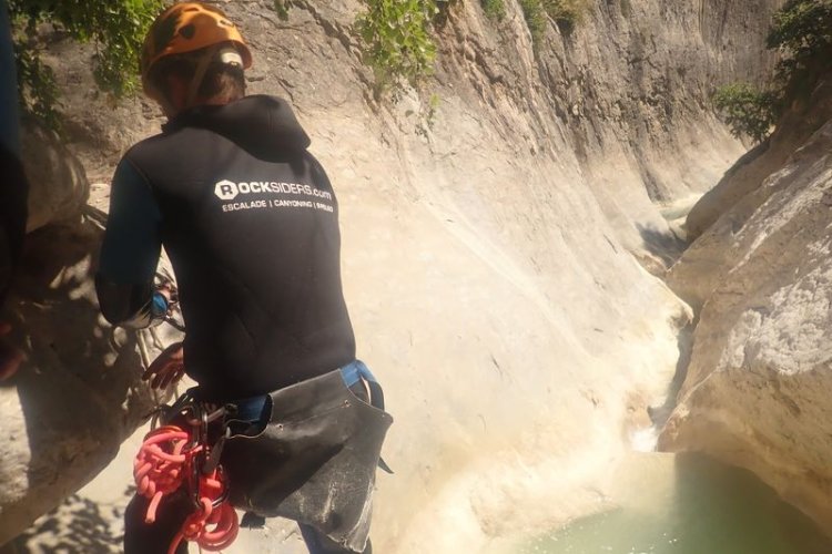 Canyoning dans le Riolan avec ROCKSIDERS