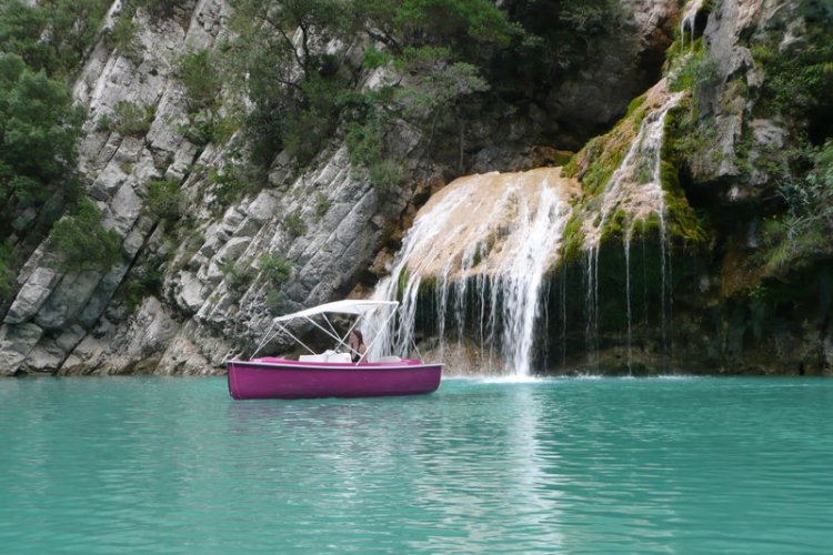 Saint-Maurin waterfall