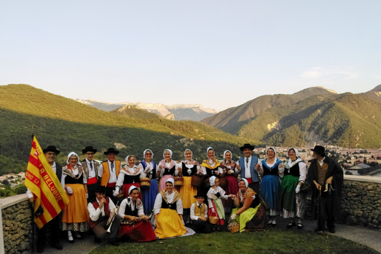 La Bélugue de Digne-Les-Bains : démonstration de danses du folklore provençal