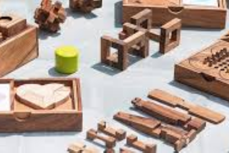 Jeux en Bois avec "Jeux d'Azur" - Place de la Fondue