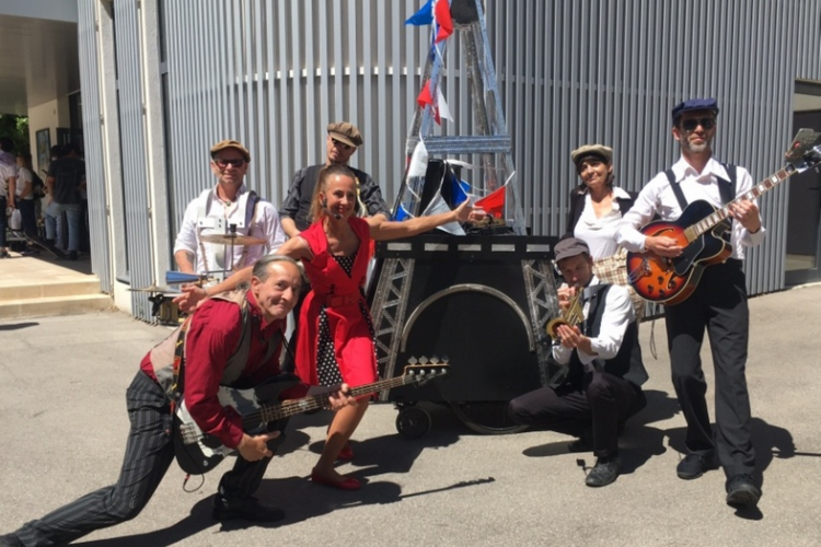 "Place à la Musique" : Déambulation avec Swing'N'Soul_Moustiers-Sainte-Marie