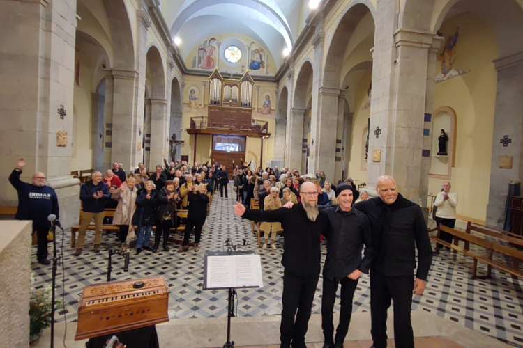 Chants corses traditionnels avec Cumé'Voci_Moustiers-Sainte-Marie