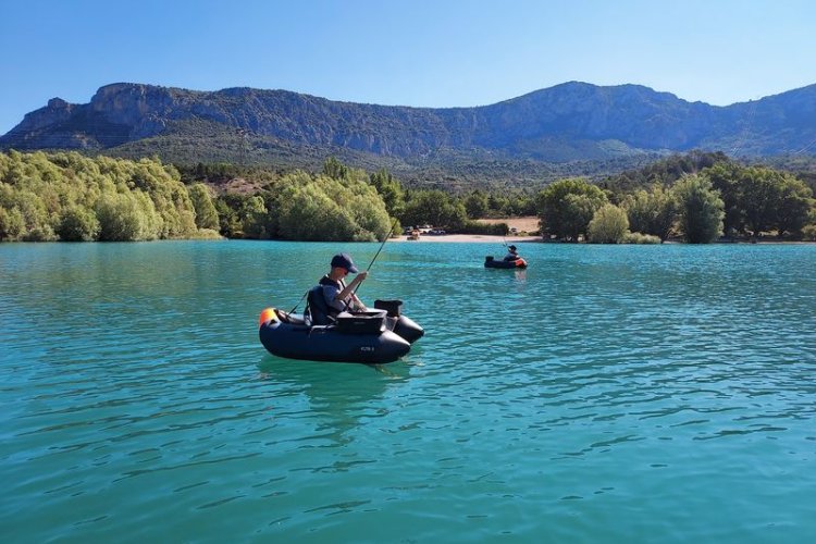 Découverte et initiation à la pêche des carnassiers en float tube