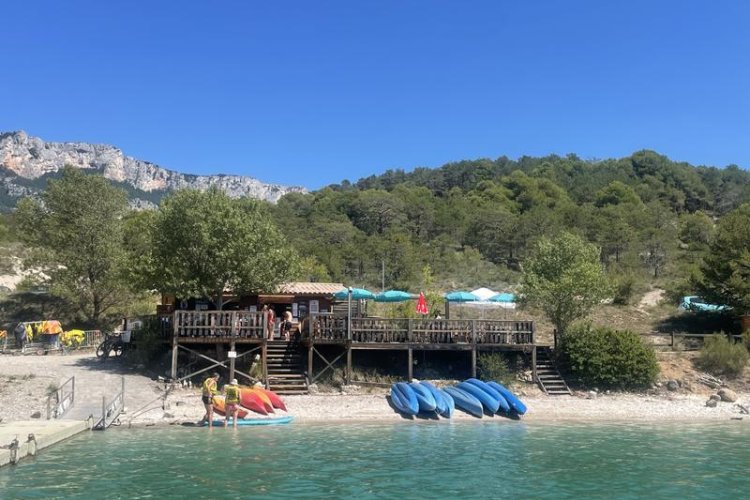 Moustiers-Sainte-Marie celebrates the Lac de Sainte-Croix!_Moustiers-Sainte-Marie