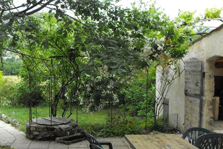 Le Mas de Pierre - Le Mûrier_Moustiers-Sainte-Marie