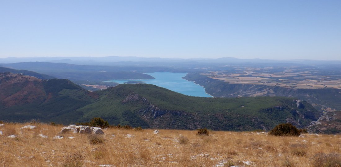 Panorama du Pavillon, côté pile : lac de Sainte-Croix et plateau de Valensole !