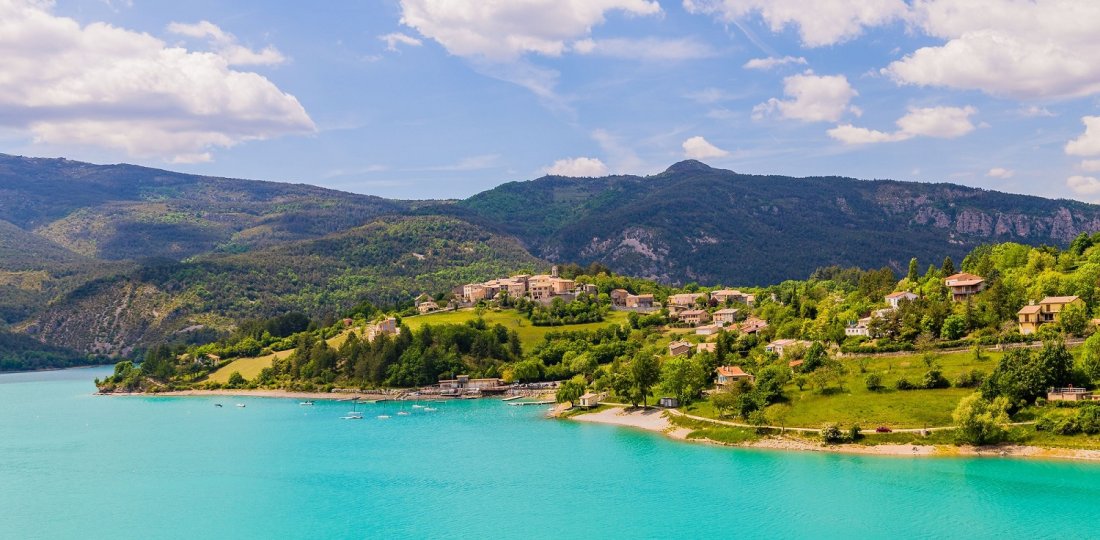 Saint-Julien-du-Verdon, l'un des plus beaux villages du Parc du Verdon ! (©AD04-Teddy Verneuil)