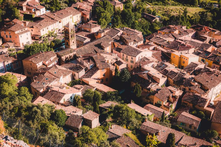 Les 3 petites randonnées incontournables au départ du village de Moustiers