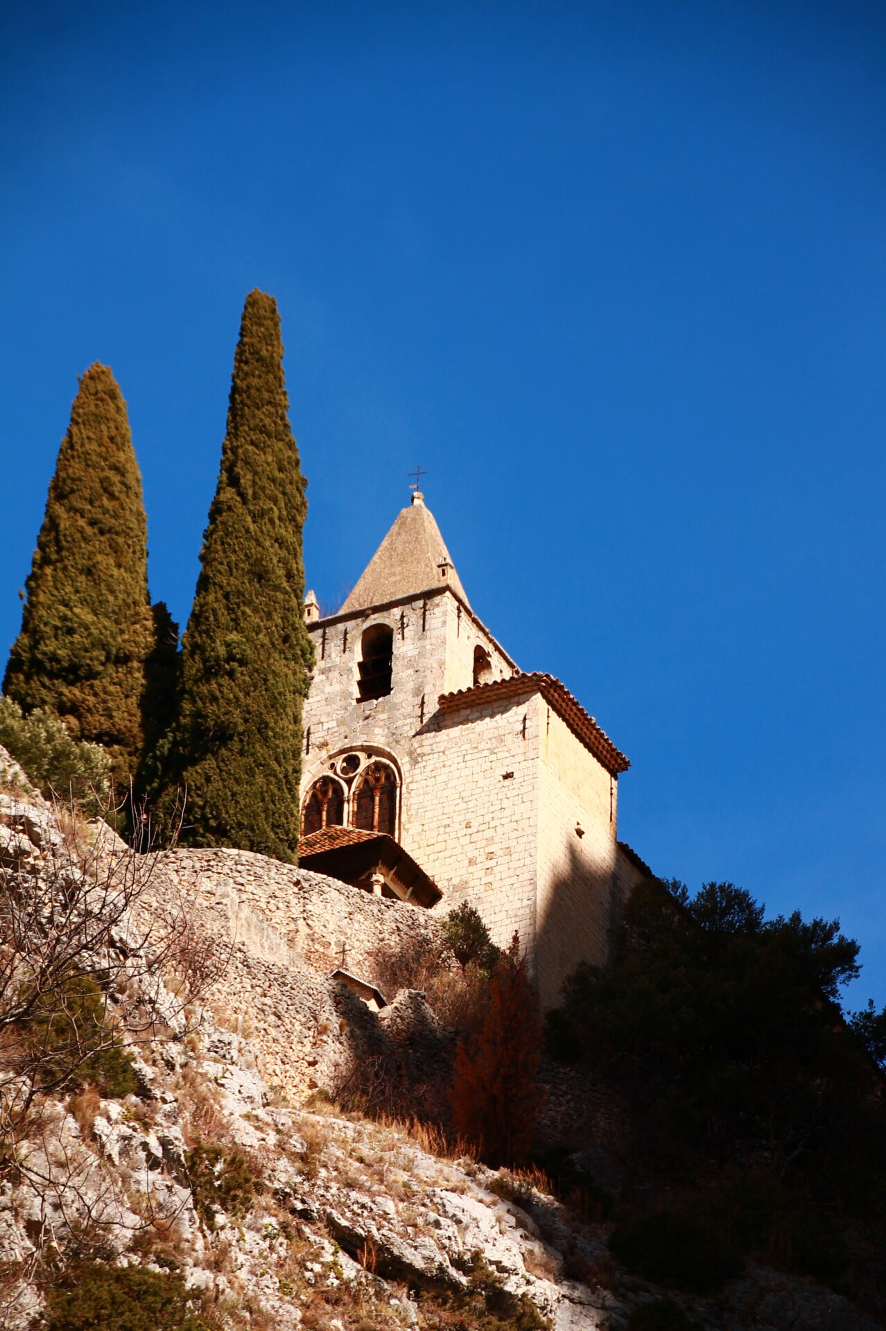 A village with character - Office de tourisme de Moustiers-Sainte