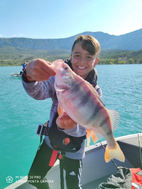 Pêche poisson lac