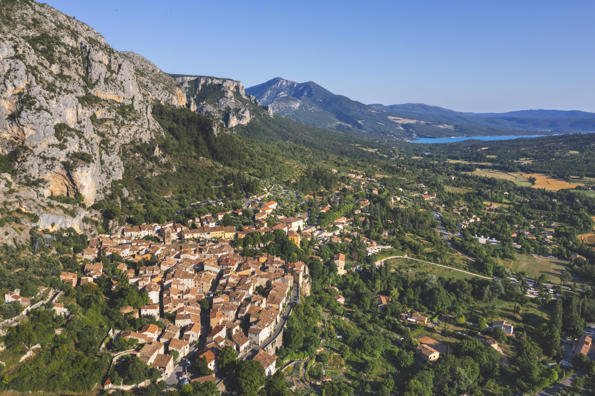 Les expériences à Moustiers-Sainte-Marie